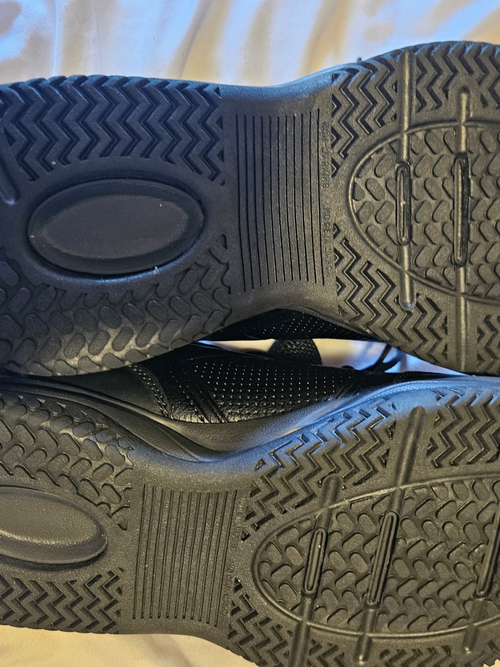 Athletic Works Men’s Black Lace-Up Sneakers - Picture 4 of 4